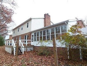 2nd image of 108 Wedgewood Dr