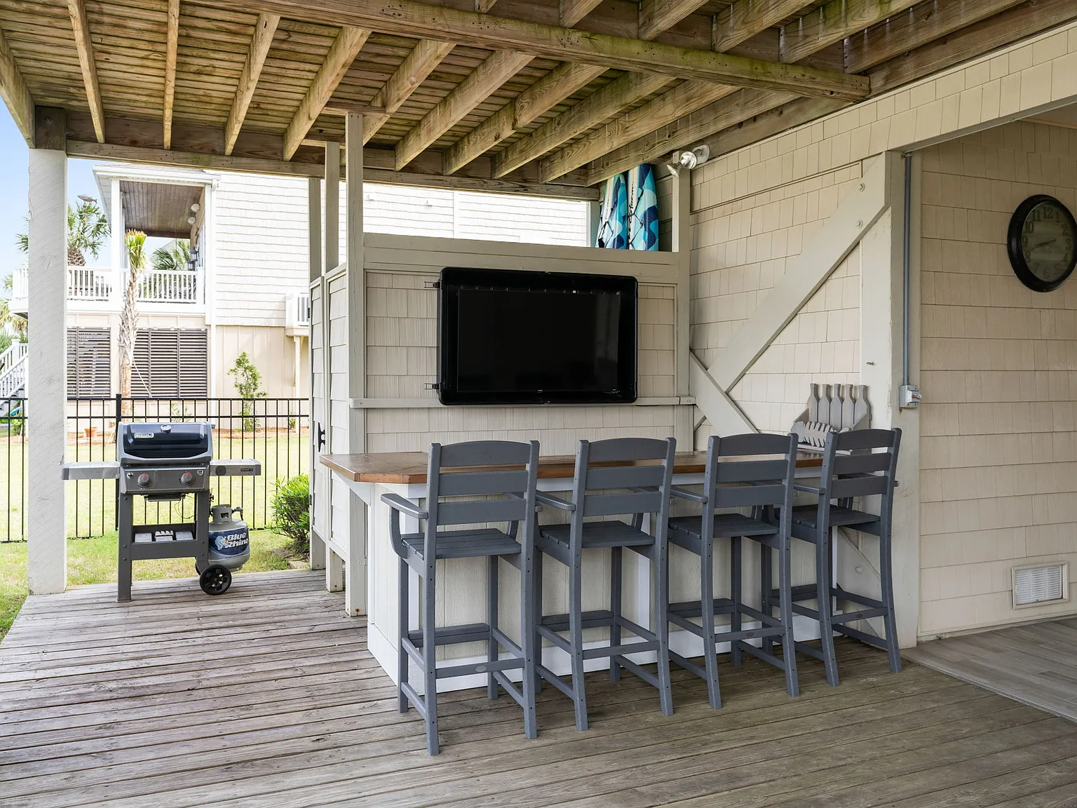 5 bed, 2250 sqft, $3,750 — Photo 4