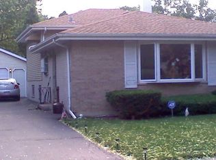 724 N Geneva Ave, Elmhurst, IL 60126