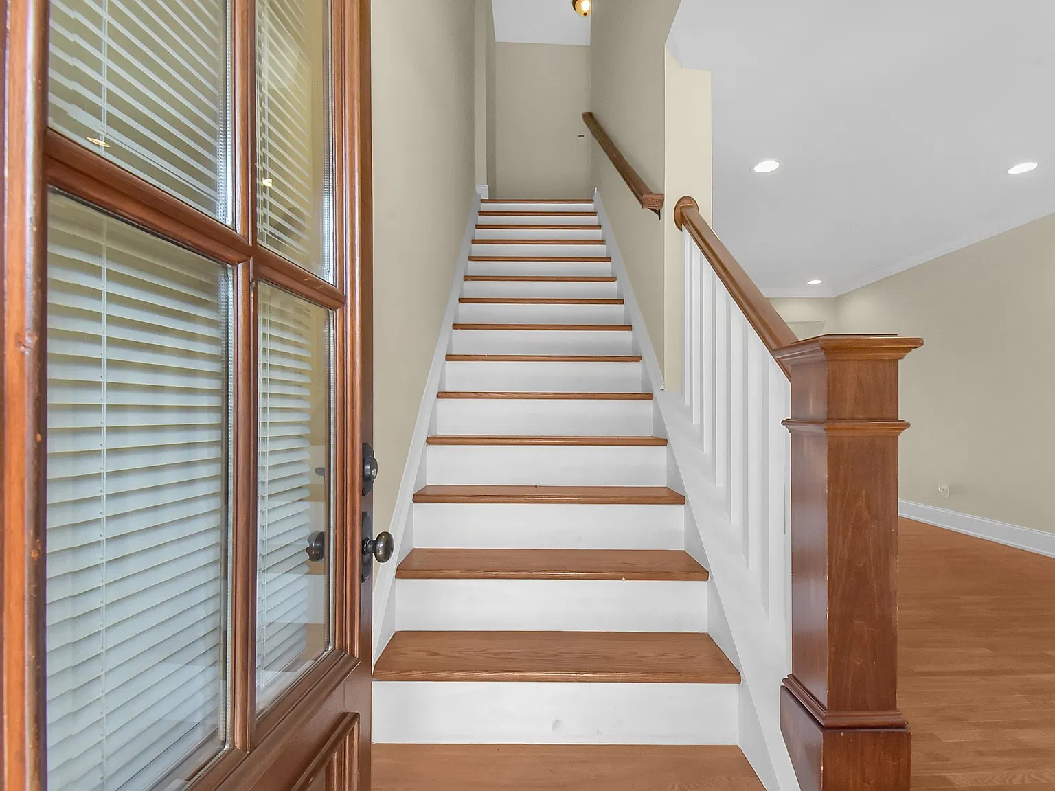 3 bed, 3.5 bath, 1728 sqft, $3,400 — Photo 4