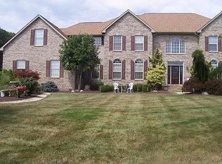 7 Harvest Ln, Columbus, NJ 08022