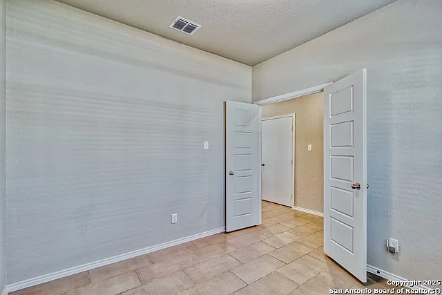 1649 Couser Ave — Photo 5