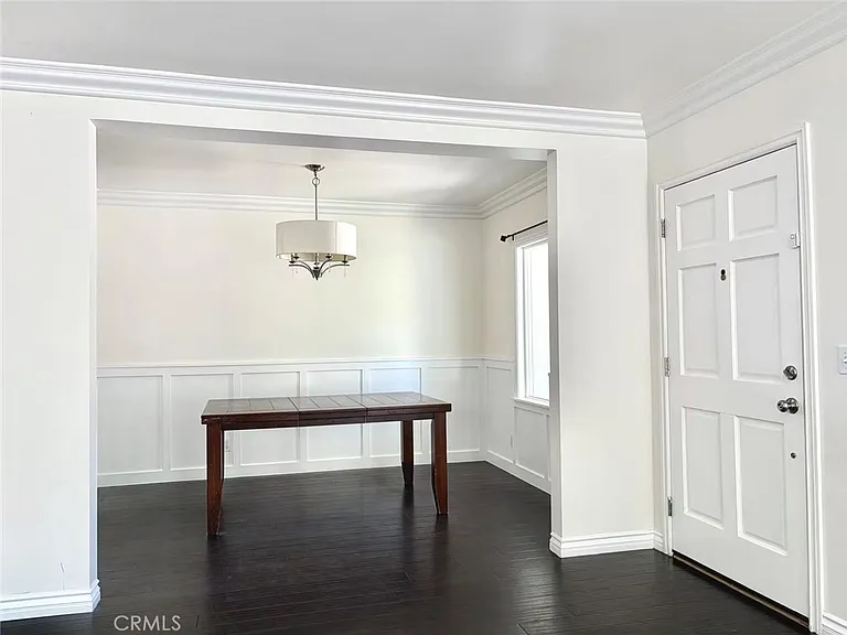 274 S Craig Ave — Photo 7