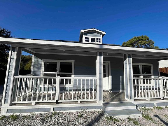 2nd image of 461 Hillcrest Cir