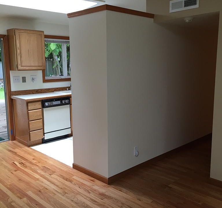 1st image of 15114 SE 41st St