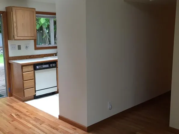 15114 SE 41st St, Bellevue, WA 98006