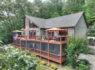 588 Blackberry Dr, Mineral Bluff, GA 30559