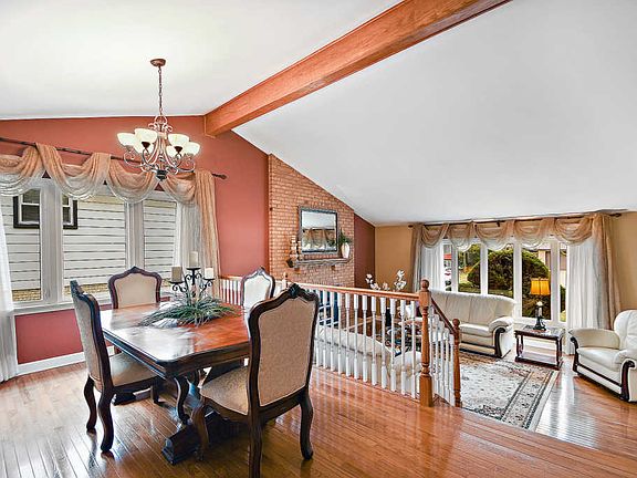 3rd image of 10415 S Interlochen Dr