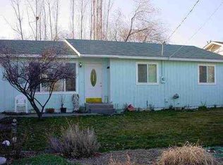 917 W 13th St, Benton City, WA 99320