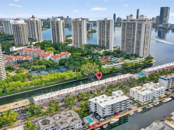 3745 NE 171st St APT 57, North Miami Beach, FL 33160