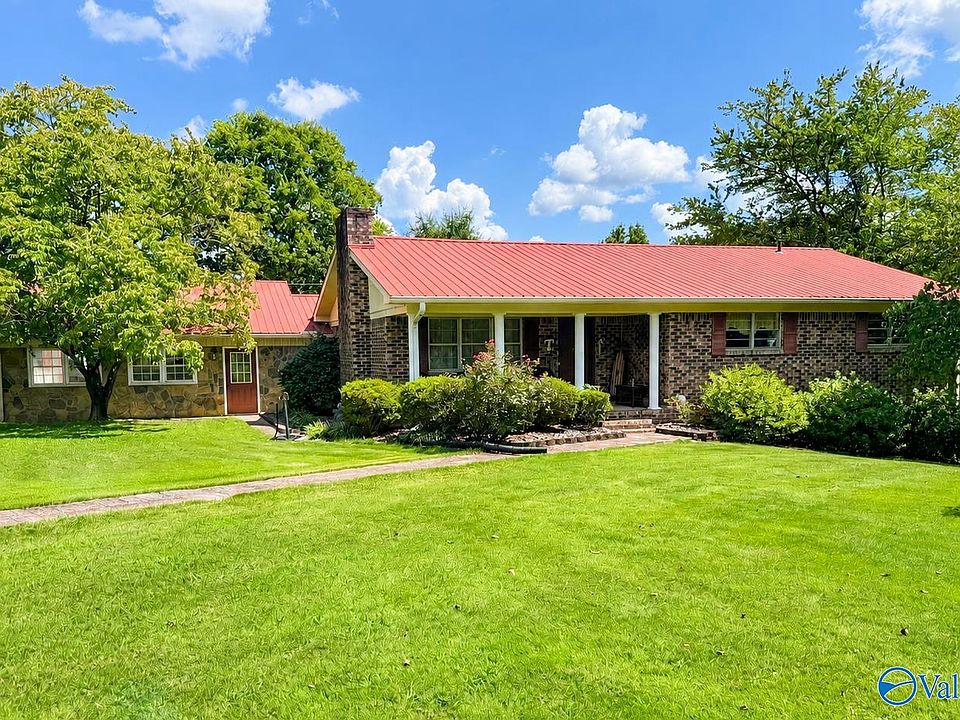 1st image of 207 Mountain View Dr