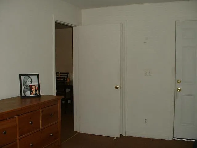 rear bedroom (2)