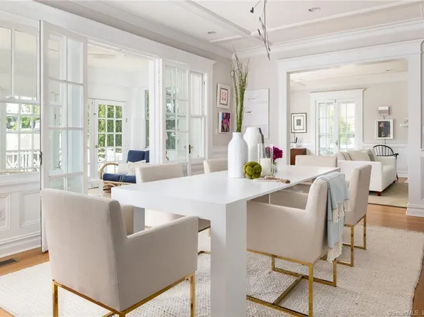 2658 Boston Post Road, Darien, CT 06820