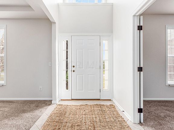 5th image of 6999 New Albany Links Dr
