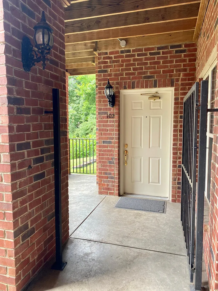 The front patio is private and intimate - 4801 Lyons View Pike #102