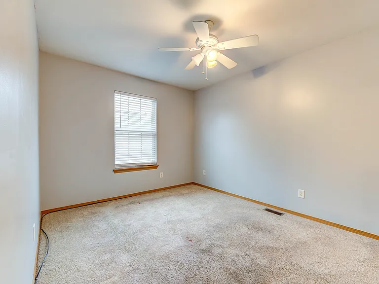 4940 Hurstborough Ct — Photo 9