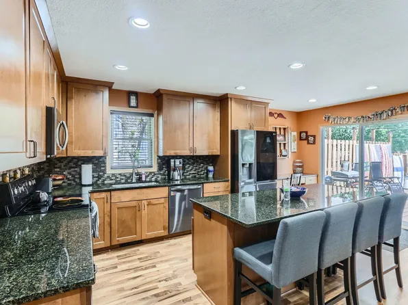 4400 Douglas Dr N, Crystal, MN 55422