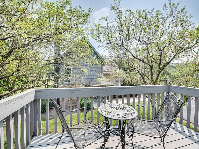 19 Foxcroft Rd #203 — Photo 2