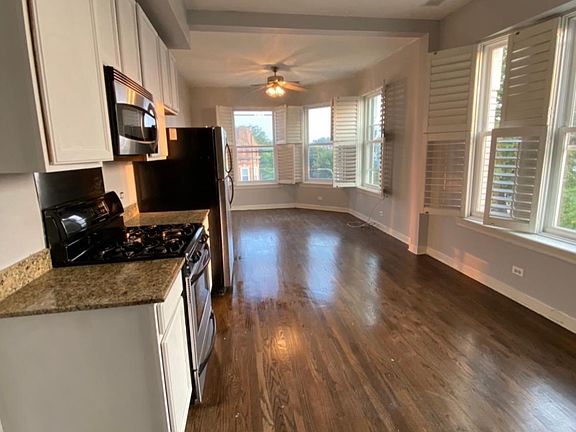 2nd image of 3760 W Fullerton Ave #3