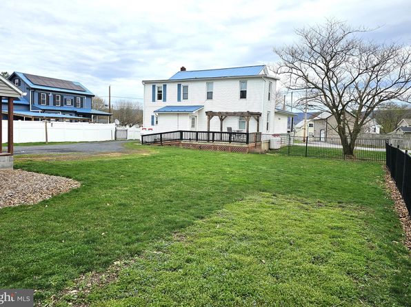 75 King St, Milroy, PA 17063