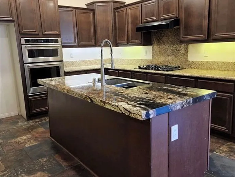 46289 Lone Pine Dr — Photo 2