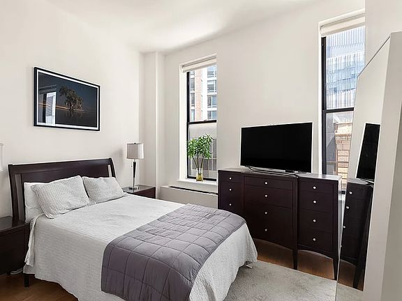 4th image of 96 Rockwell Pl #7D