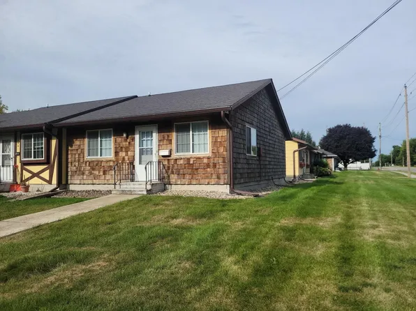 1502 Jackson Ave #4, Spirit Lake, IA 51360
