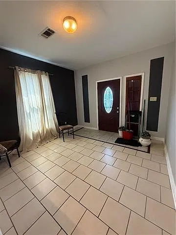2 bed, 2.0 bath, 711 sqft, $900 — Photo 2