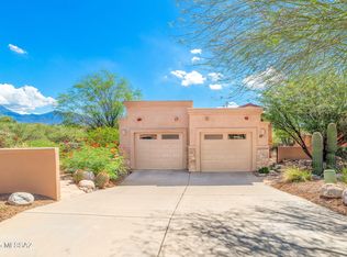 922 E Vault Mine Ct, Green Valley, AZ 85614