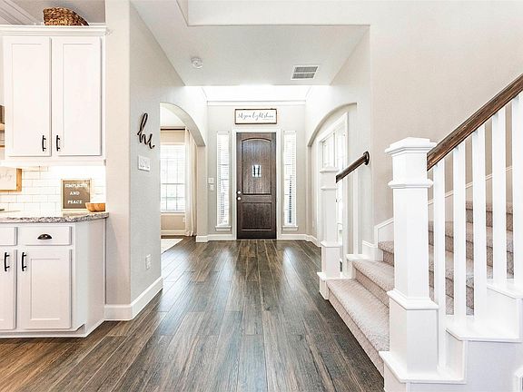 4th image of 1150 Magnolia Trce