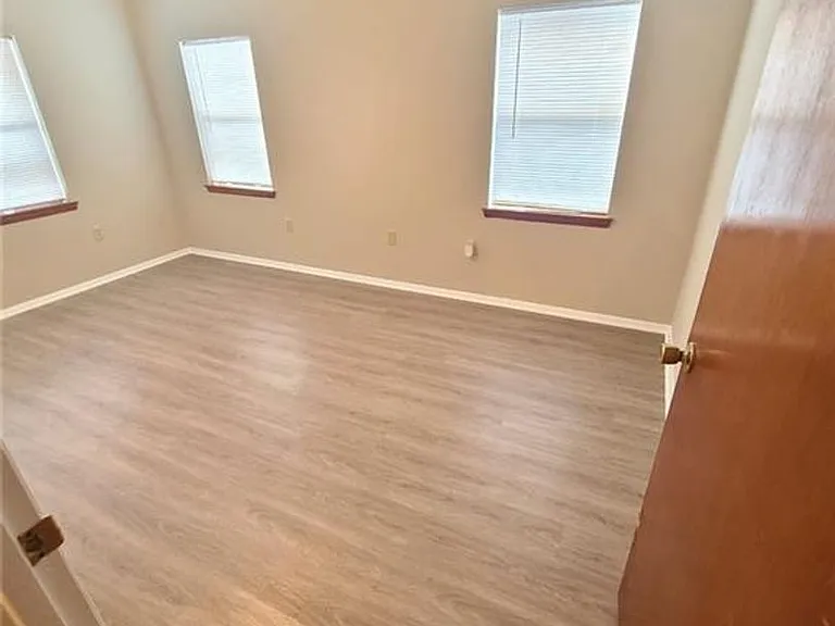 19219 Hog Eye Rd — Photo 12