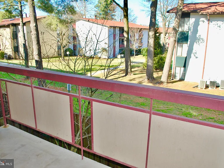 2850 Dover Ln #203 — Photo 17