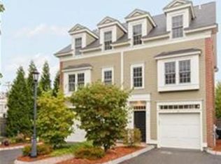 10 Waters St, Salem, MA 01970