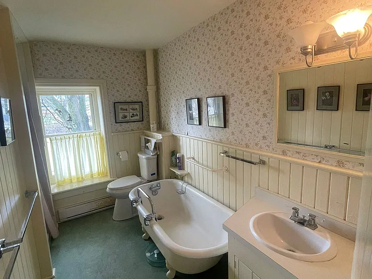 56 Arthur St N #FULL HOUSE — Photo 5