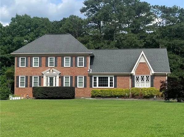 1452 Hillside Dr, Grayson, GA 30017