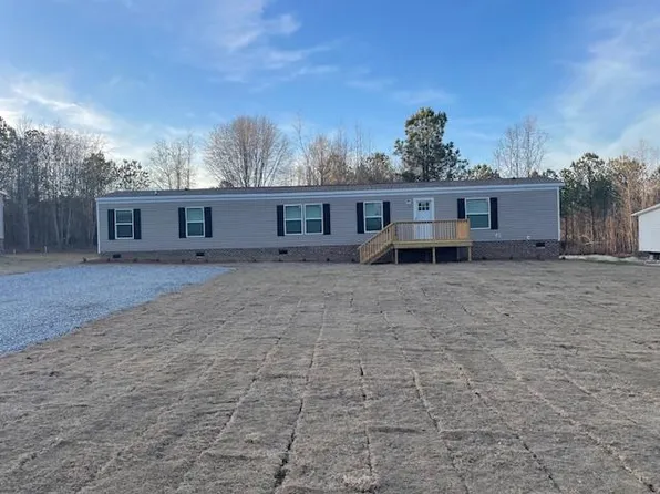 3488 Ridge Rd, Hodges, SC 29653