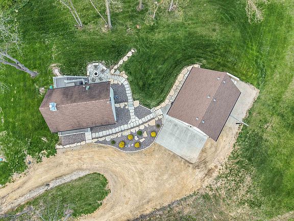 4th image of 5829 S Pleasant Hill Rd