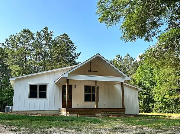 7129 McComb Hville Rd, McComb, MS 39648