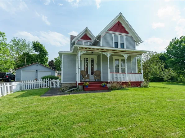 959 Calkins Rd, Rochester, NY 14623