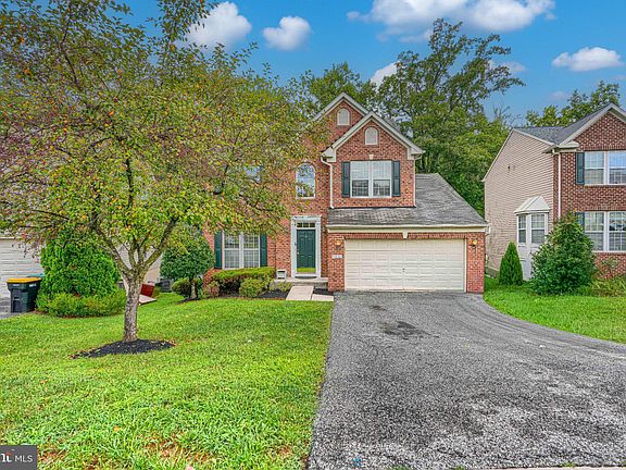 2nd image of 7211 Lyndsey Way