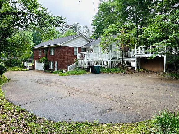 5th image of 952 Avenue Of Pines St