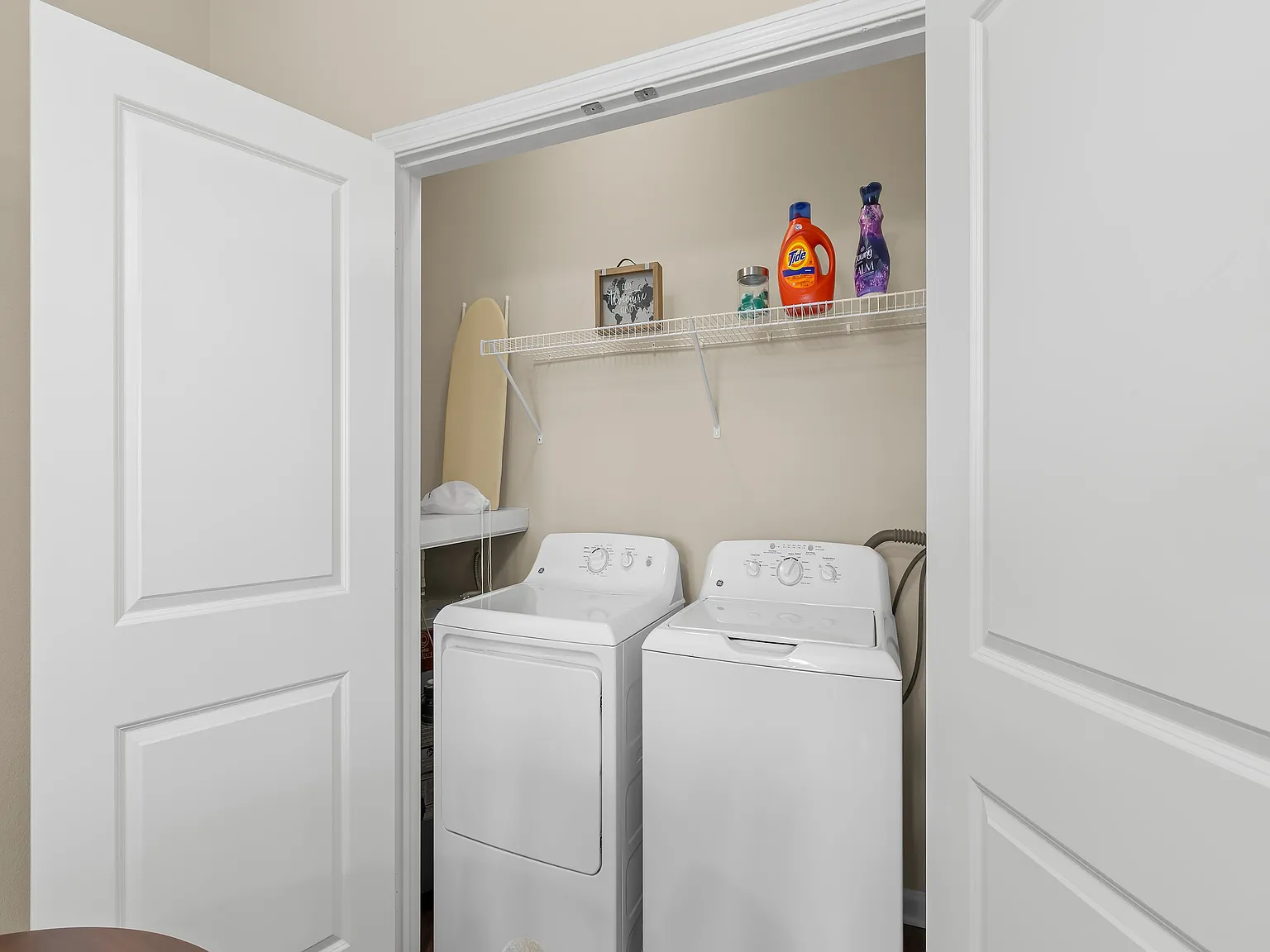 Album Monterey Pointe 55+ Active Adult Apartment Homes — Photo 4