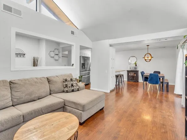 18 Cattail Ct, Sacramento, CA 95833