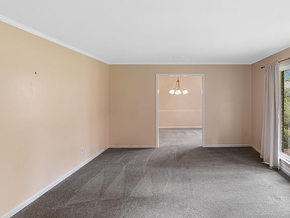 4th image of 2905 Westchester Drive