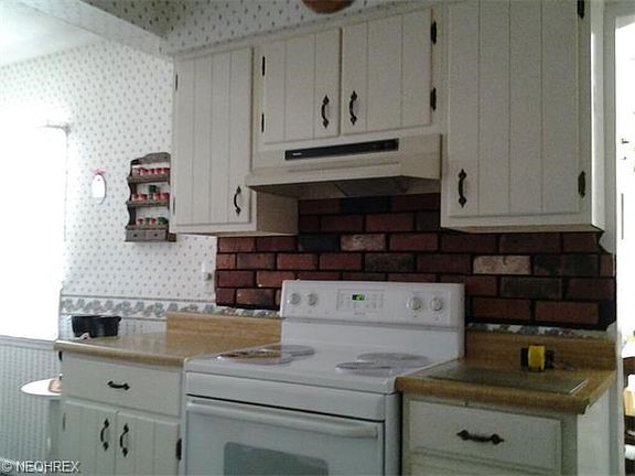 4th image of 6878 Canterbury Dr