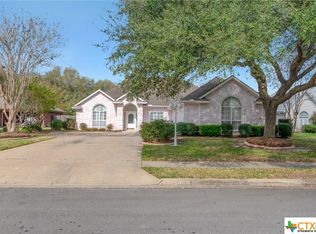 218 Woodchase Dr, Victoria, TX 77904