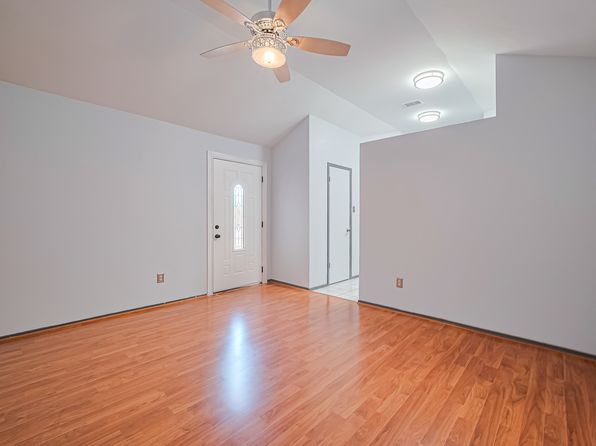 3234 Mourning Dove Dr