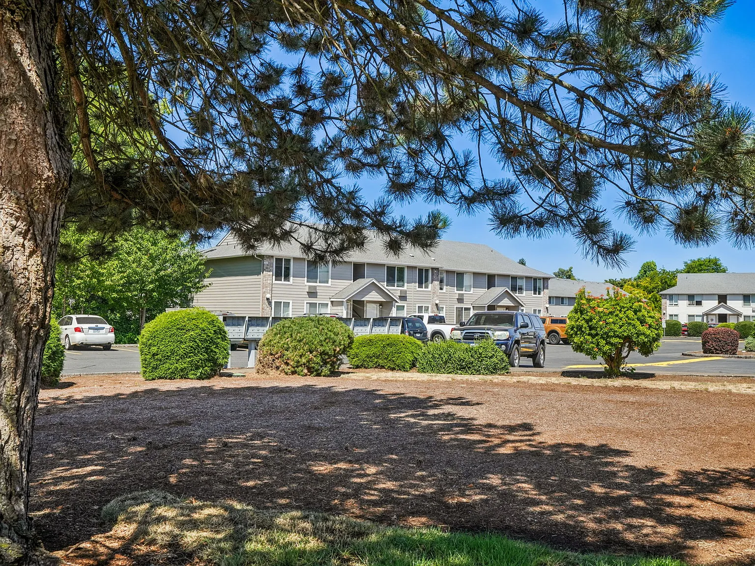 Madras Apartments — Photo 1