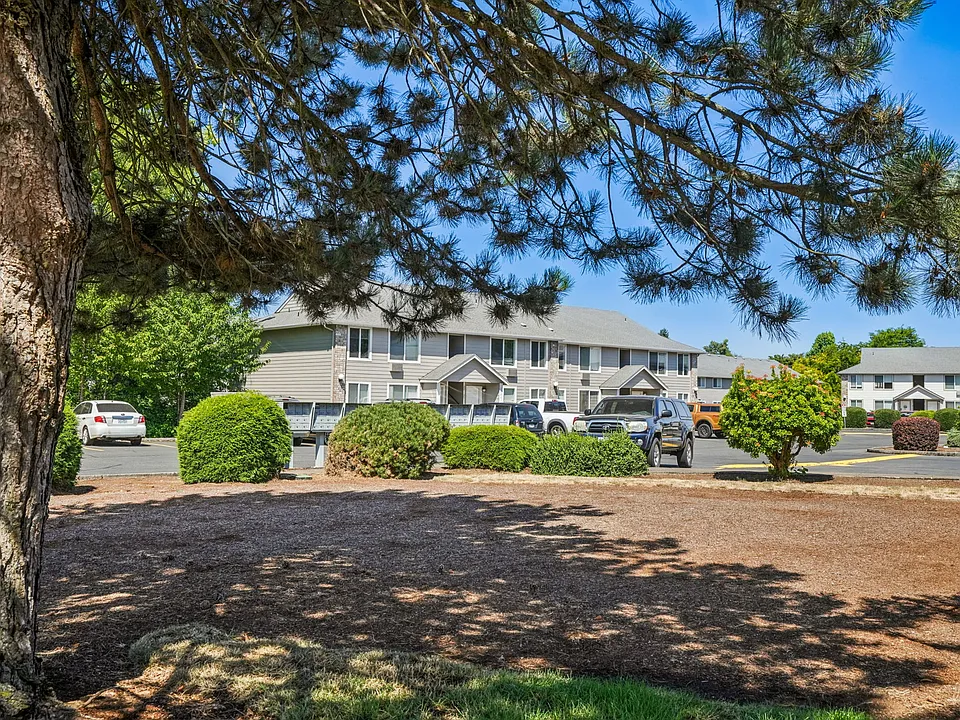 Madras Apartments