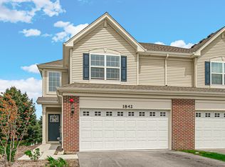 1842 Wren Rd, Yorkville, IL 60560